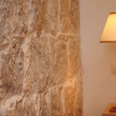 Lanterna Πανσιόν 4*