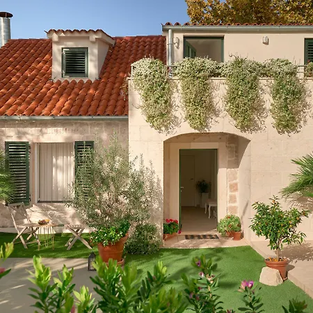 Lanterna 4* Σπλιτ