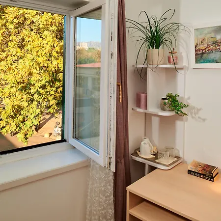 Πανσιόν Lanterna 4*