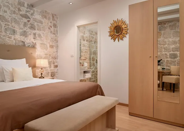 Konukevi Lanterna 4*