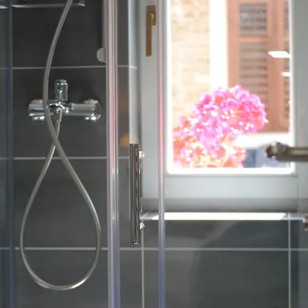 兰特纳客房旅馆 4*