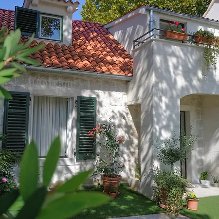 兰特纳客房旅馆