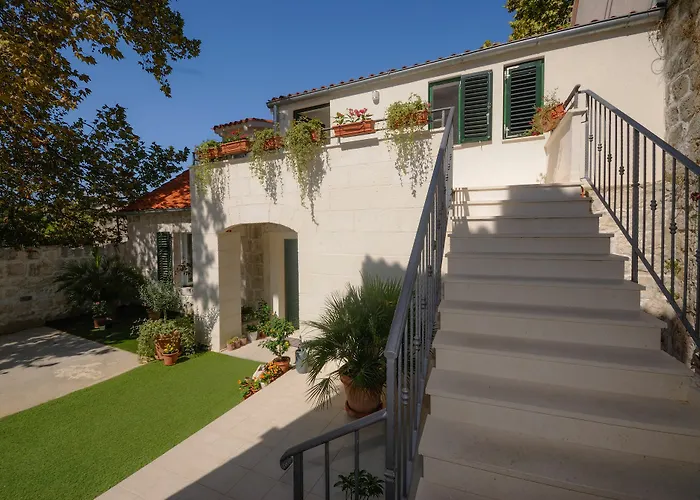 ゲストハウス Lanterna スプリト